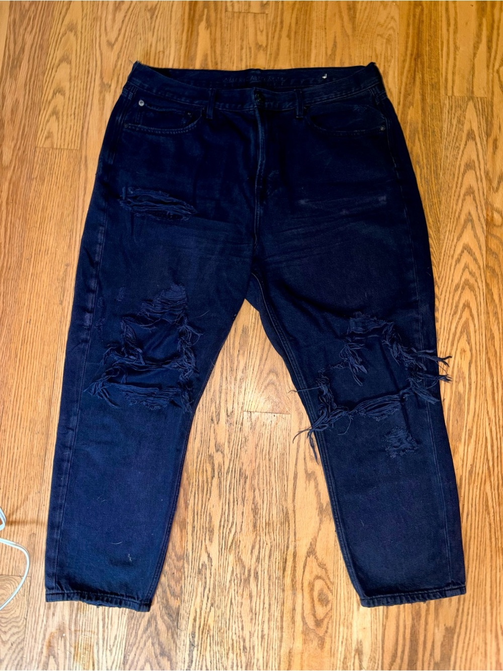 American Eagle High-Waisted Ripped Distressed Mom Jeans Black / Dark Was